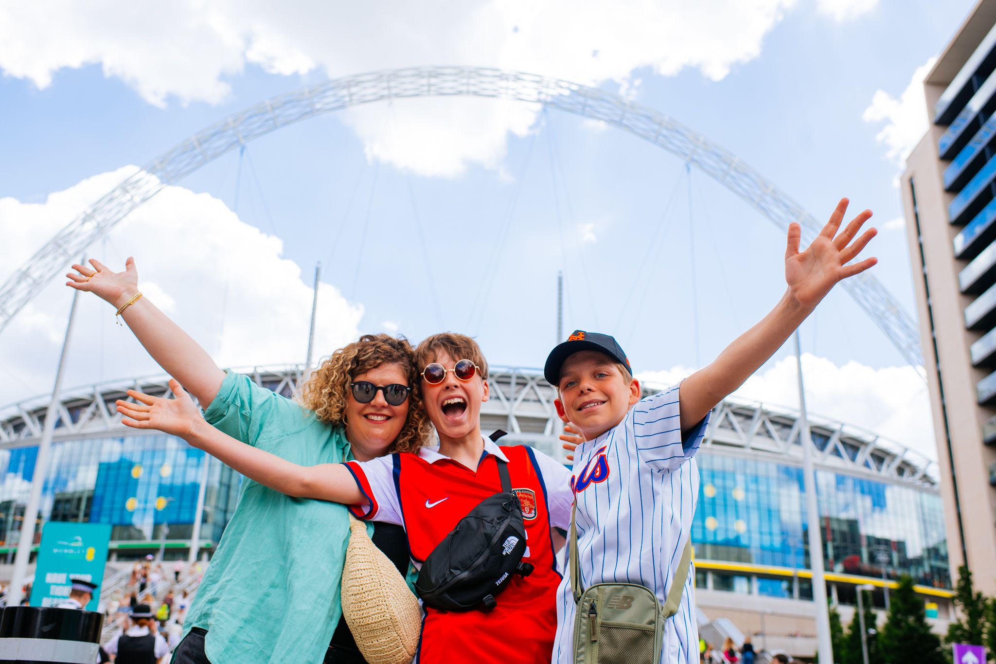Fans pose in front of the iconic arch prior to Capital's Summertime Ball