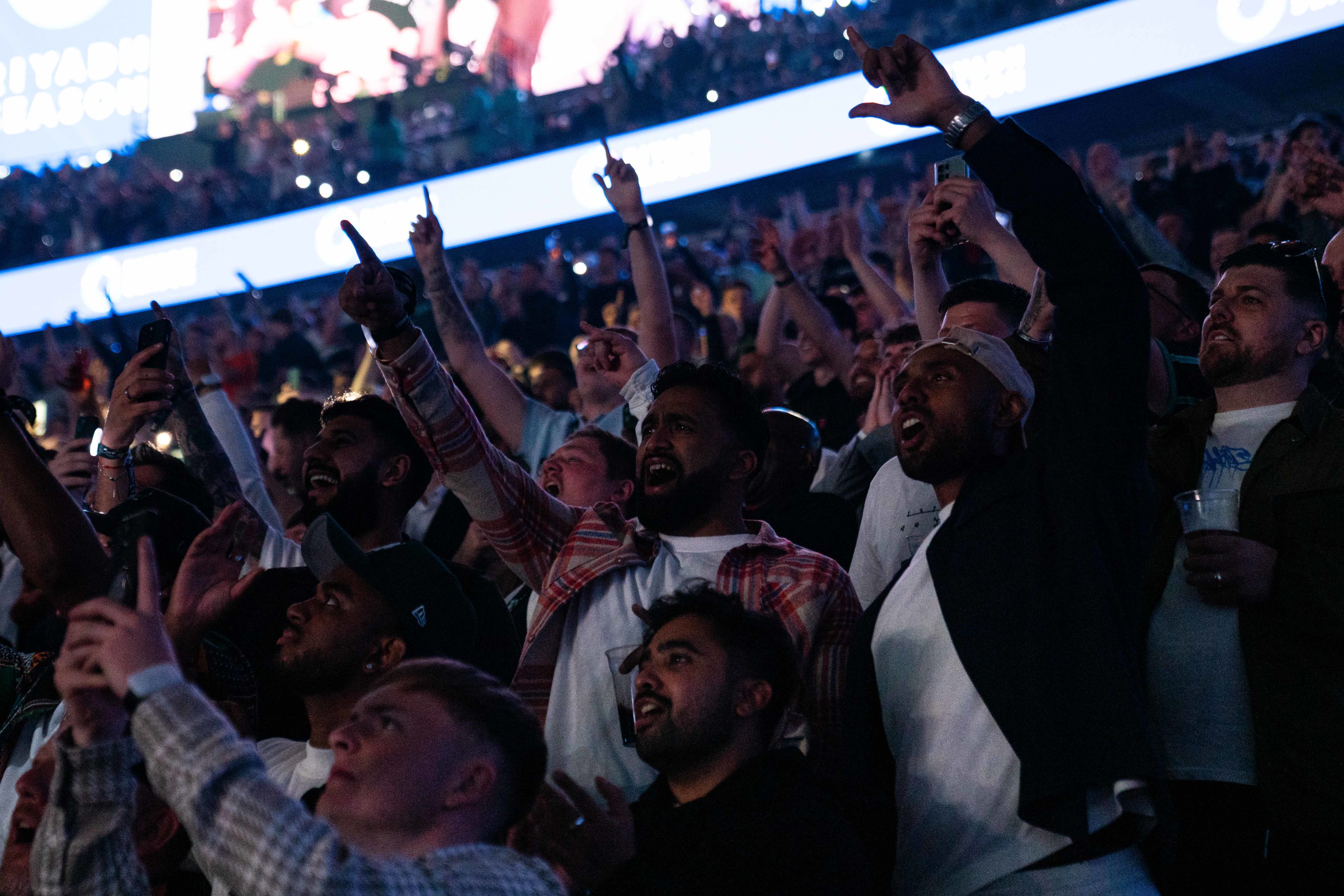 A photo of the sold out crowd during Joshua Dubois